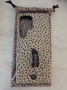 Loopy Dots Grip Phone Case in Tan